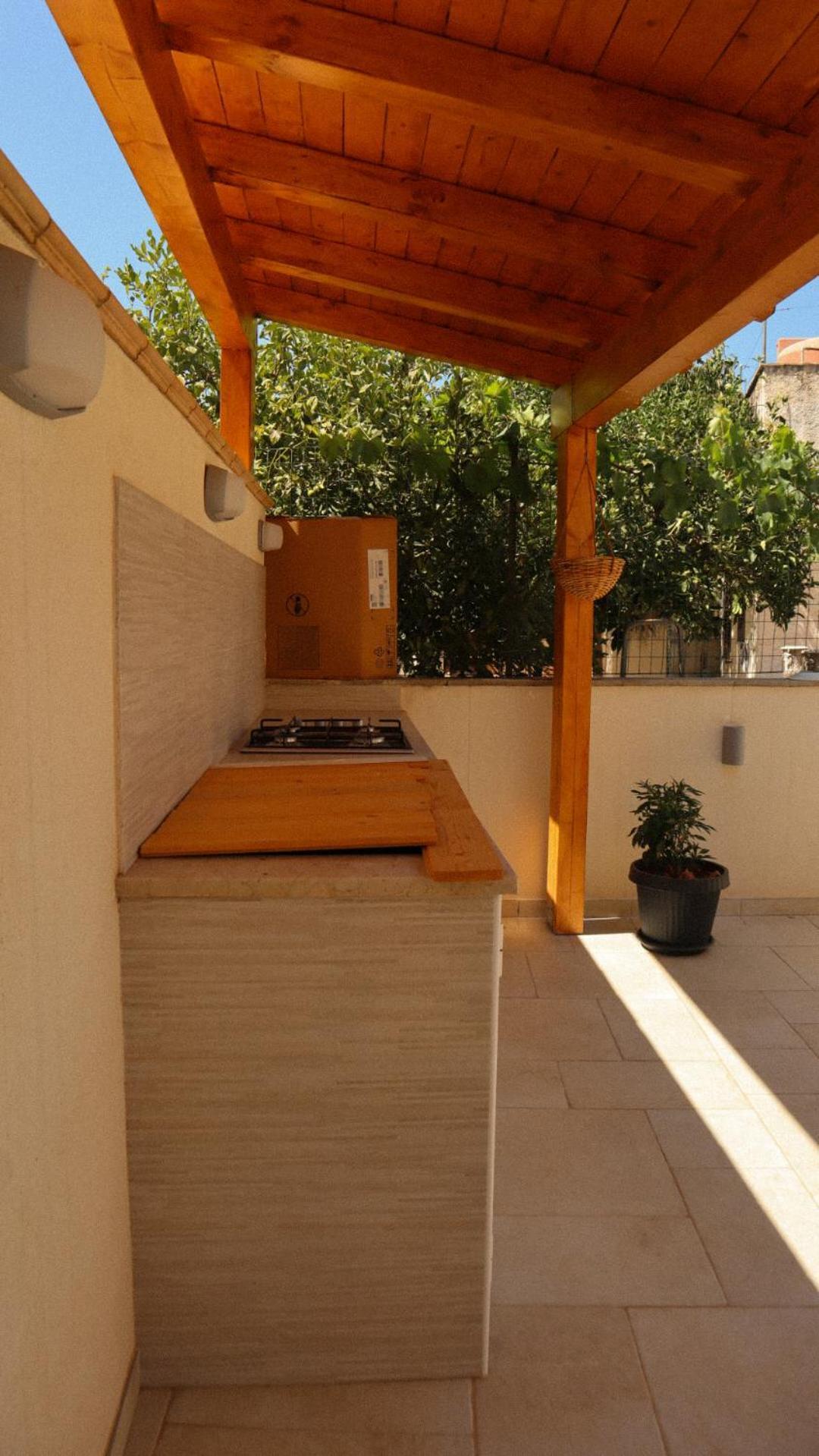 Charming & Bright Near The Holiday home *