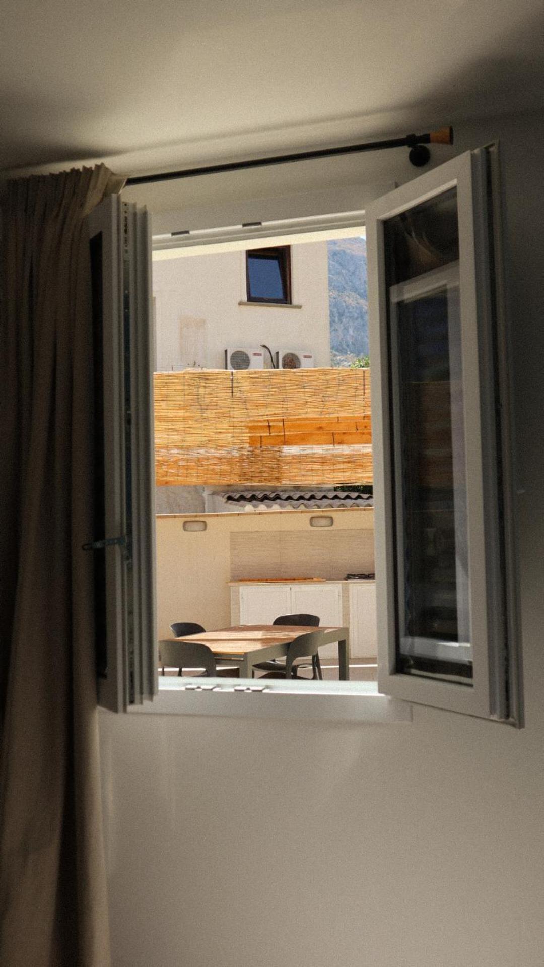 Vakantiehuis Charming & Bright Near The *